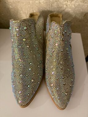 Sparkling Rhinestone Pointed Toe Booties slides- Iridescent Crystal size 8.5